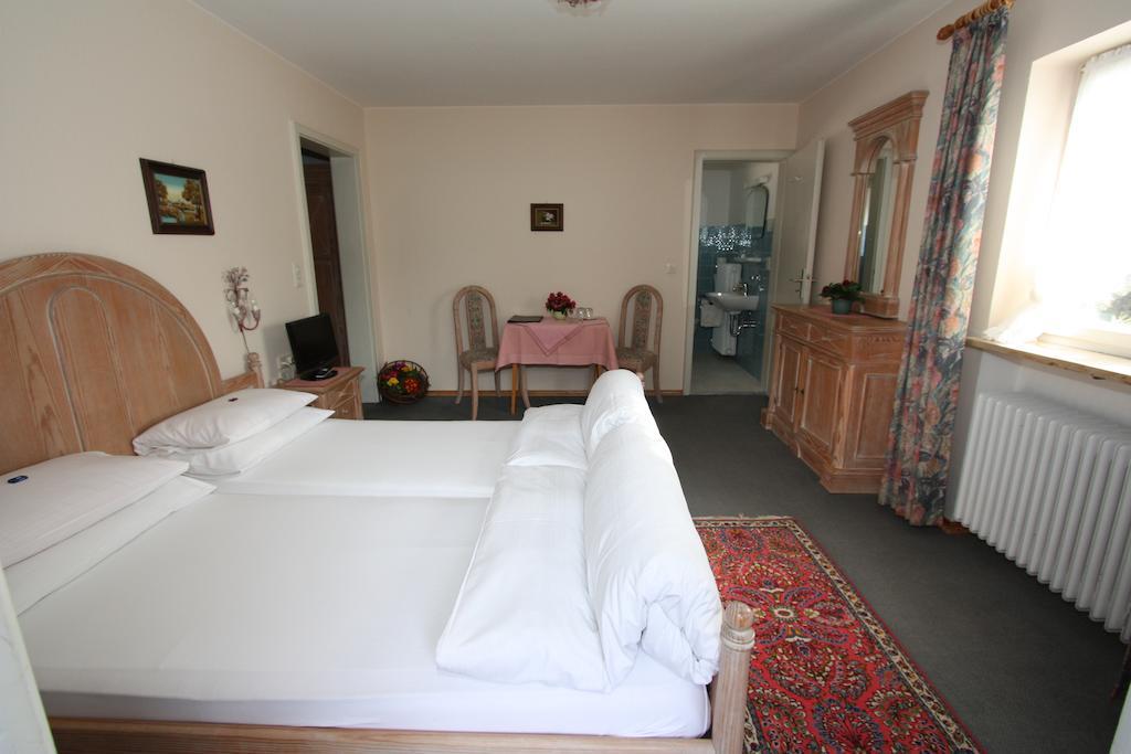 Haus Hollental Hotel Garmisch-Partenkirchen Værelse billede