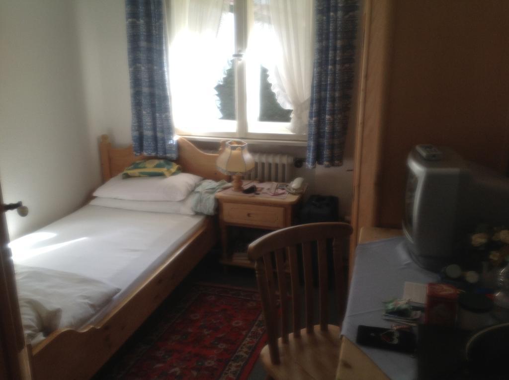 Haus Hollental Hotel Garmisch-Partenkirchen Værelse billede